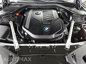 2022 BMW 8 Series Gran Coupe 840i xDrive Sedan - miniatura 15