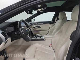 2022 BMW 8 Series Gran Coupe 840i xDrive Sedan - miniatura 7