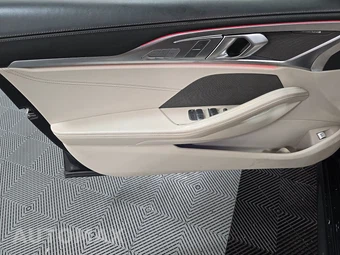 2022 BMW 8 Series Gran Coupe 840i xDrive Sedan - miniatura 9