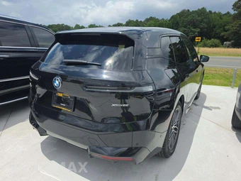 2022 BMW iX Sports Activity Vehicle xDrive50 - miniatura 3