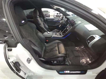 2022 BMW M8 Gran Coupe Competition Sedan – miniatura 18