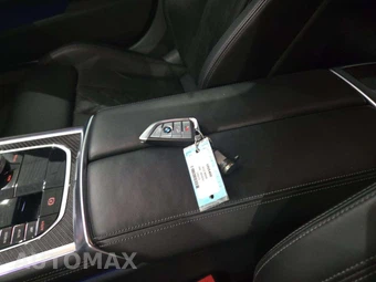 2022 BMW M8 Gran Coupe Competition Sedan – miniatura 8