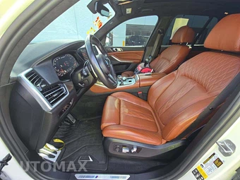 2022 BMW X5 Sports Activity Vehicle M50i - miniatura 3
