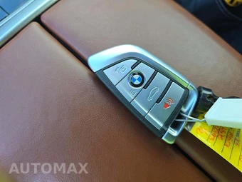 2022 BMW X5 Sports Activity Vehicle M50i - miniatura 5