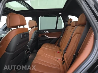 2022 BMW X5 Sports Activity Vehicle M50i - miniatura 13