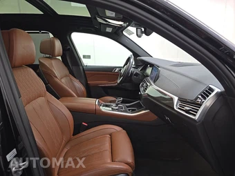 2022 BMW X5 Sports Activity Vehicle M50i - miniatura 8