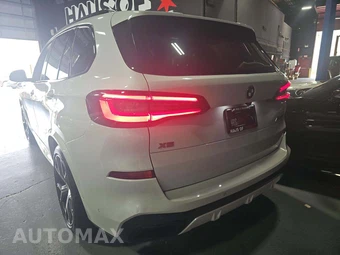 2022 BMW X5 Sports Activity Vehicle M50i - miniatura 2