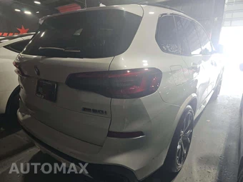 2022 BMW X5 Sports Activity Vehicle M50i - miniatura 3
