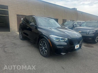 2022 BMW X5 Sports Activity Vehicle M50i - miniatura 3