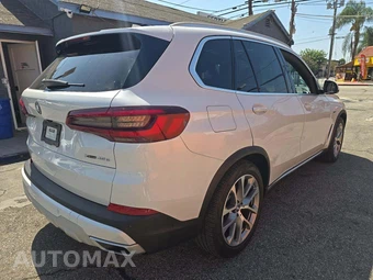2022 BMW X5 Sports Activity Vehicle xDrive45e - miniatura 3
