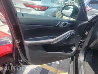 2022 BMW X6 Sports Activity Coupe xDrive40i - miniatura 9
