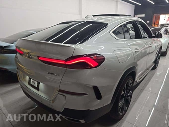 2022 BMW X6 Sports Activity Coupe xDrive40i - miniatura 3