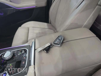 2022 BMW X7 Sports Activity Vehicle ALPINA XB7 - miniatura 8
