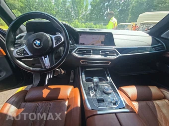 2022 BMW X7 Sports Activity Vehicle M50i - miniatura 11