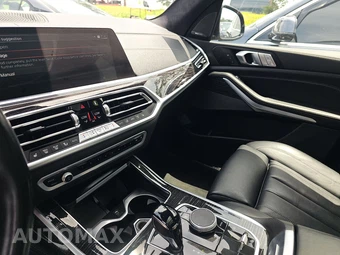 2022 BMW X7 Sports Activity Vehicle M50i - miniatura 17