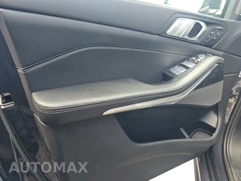 2022 BMW X7 Sports Activity Vehicle M50i - miniatura 9
