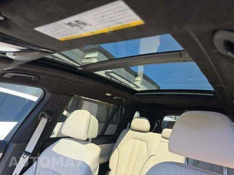 2022 BMW X7 Sports Activity Vehicle M50i - miniatura 11