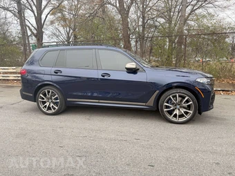 2022 BMW X7 Sports Activity Vehicle M50i - miniatura 4