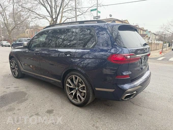 2022 BMW X7 Sports Activity Vehicle M50i - miniatura 7