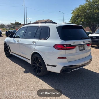 2022 BMW X7 Sports Activity Vehicle M50i - miniatura 5