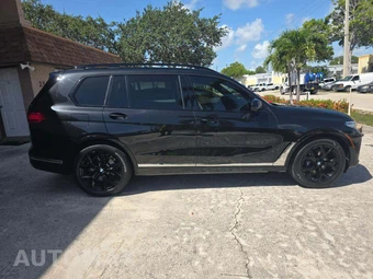 2022 BMW X7 Sports Activity Vehicle xDrive40i - miniatura 4