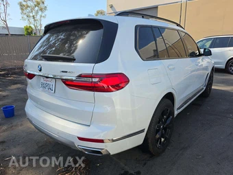 2022 BMW X7 Sports Activity Vehicle xDrive40i - miniatura 3