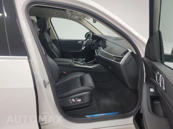 2022 BMW X7 Sports Activity Vehicle xDrive40i - miniatura 8