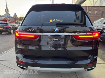 2022 BMW X7 Sports Activity Vehicle xDrive40i - miniatura 8