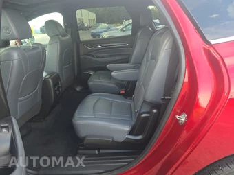 2022 Buick Enclave Essence 1SL – miniatura 13