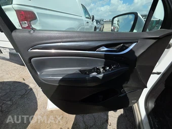 2022 Buick Enclave Premium 1SN – miniatura 9