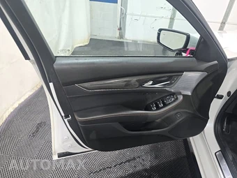 2022 Cadillac CT5 Sport - miniatura 9