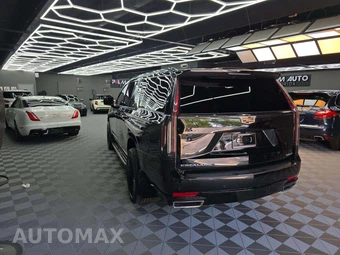 2022 Cadillac Escalade ESV Luxury 1SA - miniatura 2