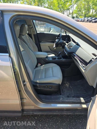 2022 Cadillac XT4 Luxury 1SC – miniatura 18