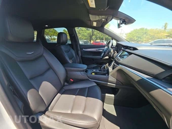 2022 Cadillac XT5 Luxury 1SA – miniatura 15