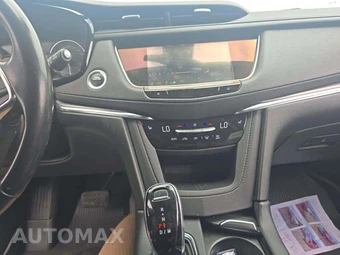 2022 Cadillac XT5 Luxury 1SB - miniatura 10
