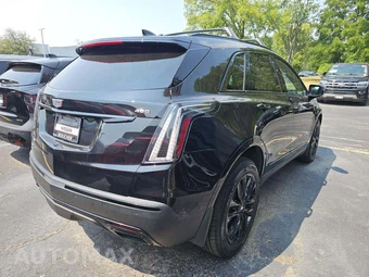 2022 Cadillac XT5 Sport - miniatura 3