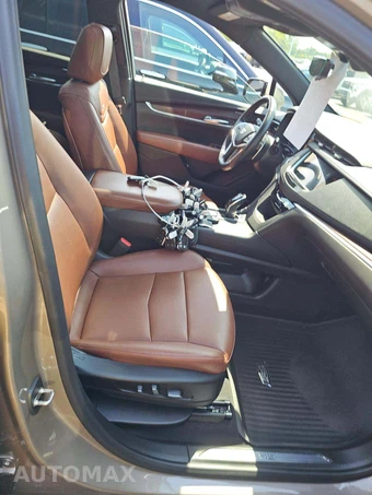 2022 Cadillac XT5 Sport - miniatura 17