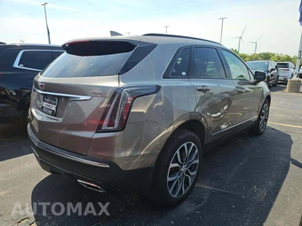 2022 Cadillac XT5 Sport - miniatura 3