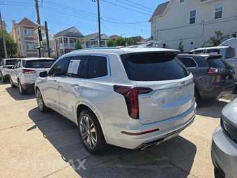 2022 Cadillac XT6 Premium Luxury 1SD - miniatura 2