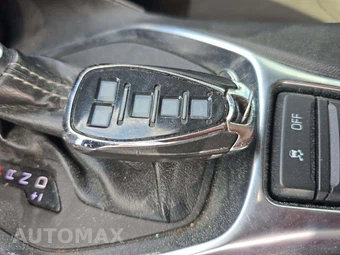 2022 Chevrolet Camaro 1LT Coupe - miniatura 8