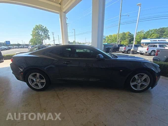 2022 Chevrolet Camaro 1LT Coupe - miniatura 4