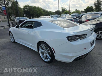 2022 Chevrolet Camaro 2LT Coupe - miniatura 2