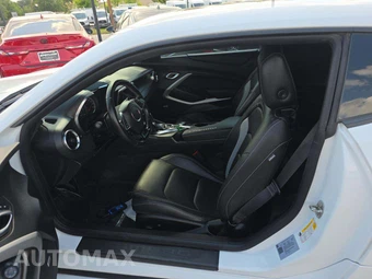 2022 Chevrolet Camaro 2LT Coupe - miniatura 6