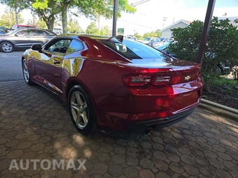 2022 Chevrolet Camaro 2LT Coupe - miniatura 2