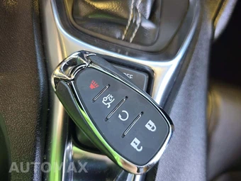2022 Chevrolet Camaro 2LT Coupe - miniatura 8