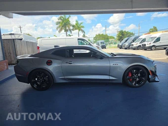 2022 Chevrolet Camaro LT1 Coupe 1LZ - miniatura 4