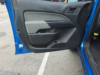 2022 Chevrolet Colorado WT Crew Cab Medium Bed 4WT - miniatura 9