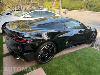 2022 Chevrolet Corvette Stingray Coupe 2LT - miniatura 11