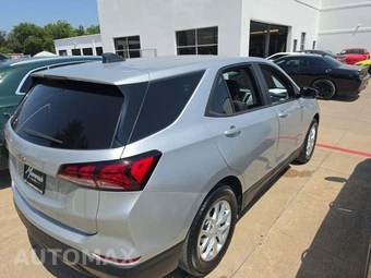 2022 Chevrolet Equinox LS 1FL – miniatura 3