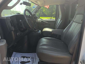 2022 Chevrolet Express 2500 Cargo Van 1WT 135.2" WB - miniatura 3